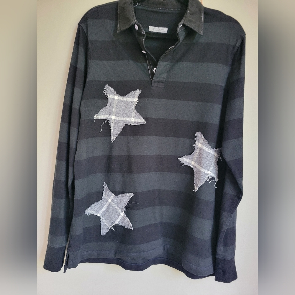 Standard/Estand AR ( as known as) Urban outfitters remade Approx.size M